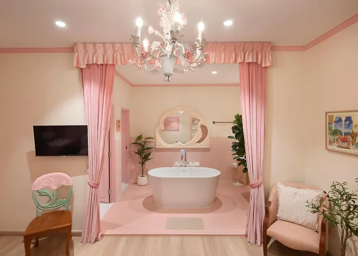 Hotel Kitsch