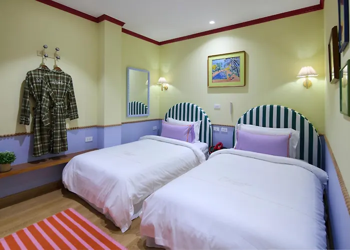 Kitsch 4*
