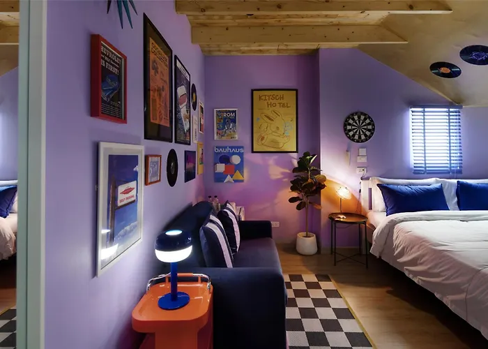 Hotel Kitsch 4*
