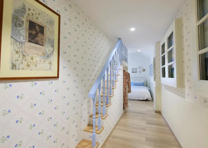 Kitsch Hotel 4*