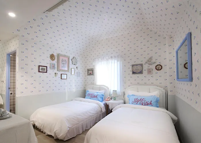 Kitsch Hotel