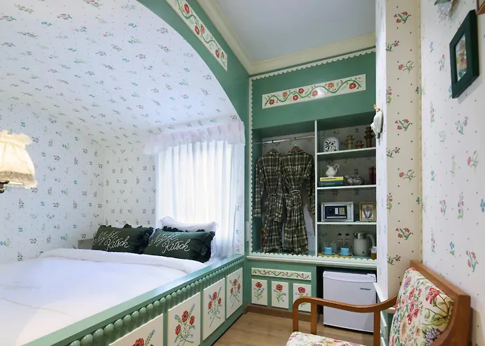 Kitsch Hotel
