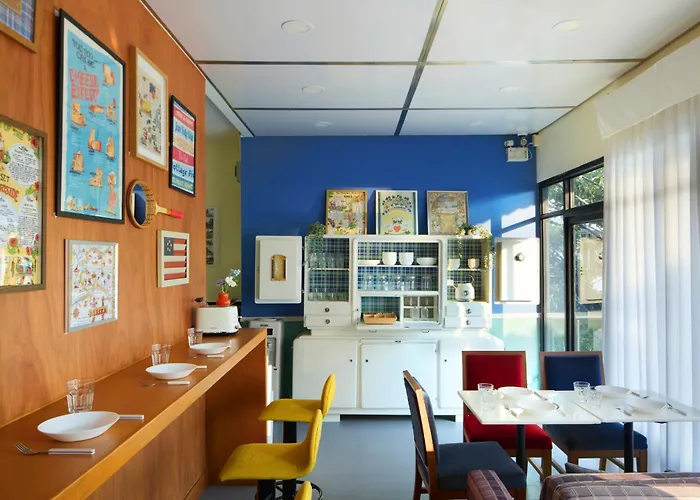 Hotel Kitsch 4*