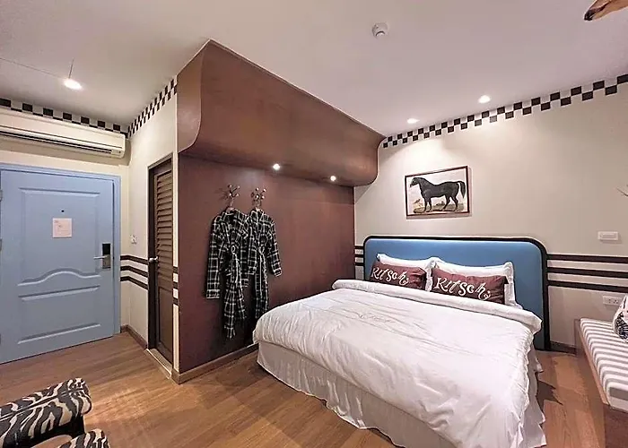 Kitsch Hotel Bangkok